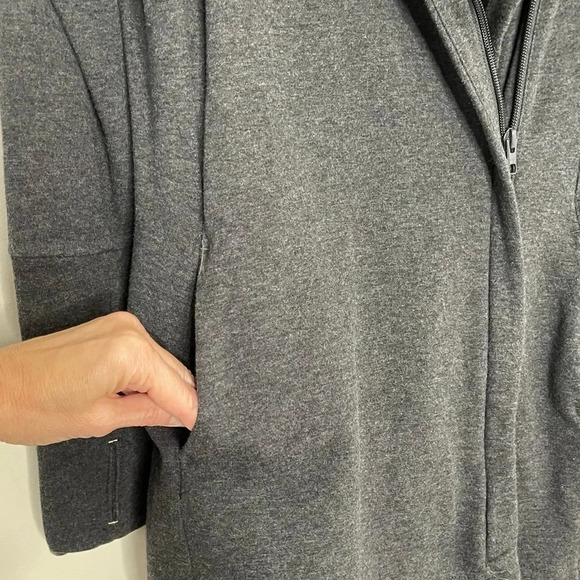 The North Face Asymmetrical Hooded Cinched back Sweater jacket yoga comfy - Picture 5 of 11